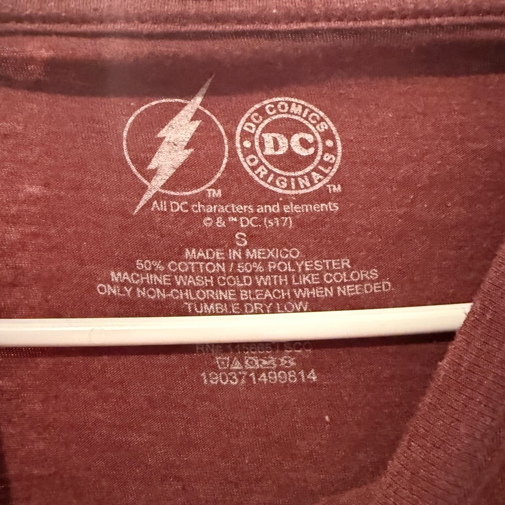 DC Graphic Tee Bundle - image 9